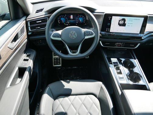 2025 Volkswagen Atlas 2.0T SEL Premium R-Line 4MOTION