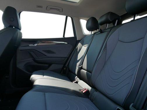 2025 Volkswagen Tiguan 2.0T SE 4MOTION