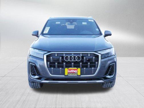2025 Audi Q7 55 Premium Plus