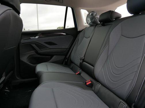 2026 Volkswagen Tiguan 2.0T SE 4MOTION