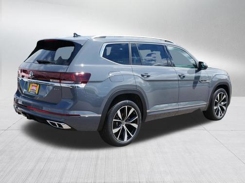 Pure Gray 2026 Volkswagen Atlas 2.0T SEL Premium R-Line 4MOTION