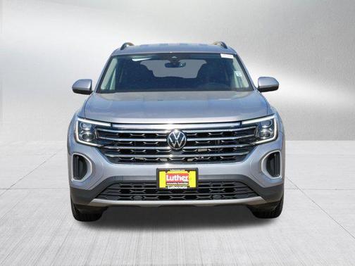 Silver Mist Metallic 2025 Volkswagen Atlas 2.0T SE