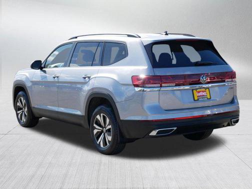 Silver Mist Metallic 2025 Volkswagen Atlas 2.0T SE