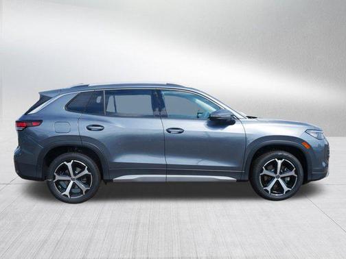 2025 Volkswagen Tiguan 2.0T SE 4MOTION