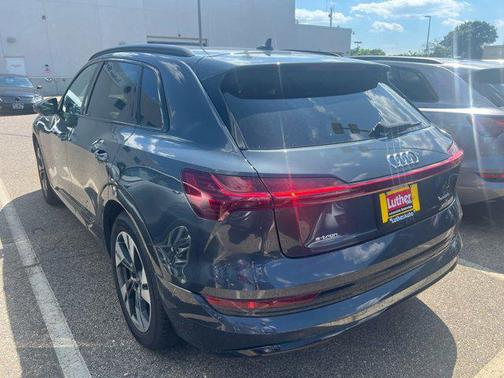 2021 Audi e-tron Premium
