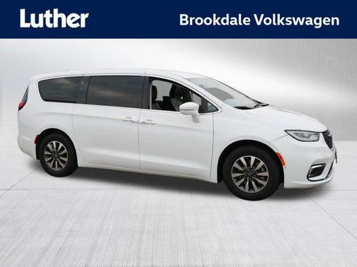 2022 Chrysler Pacifica Hybrid Touring L