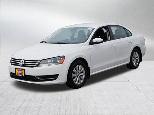 2015 Volkswagen Passat 1.8T S