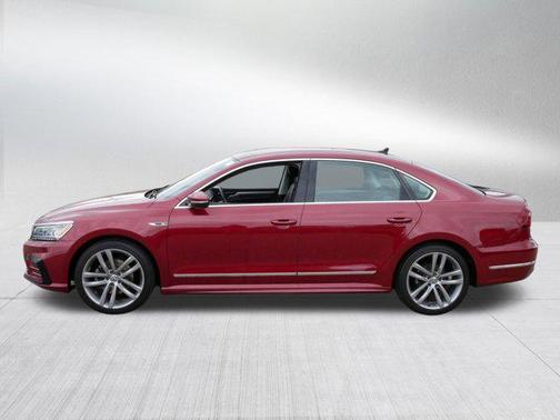 Fortana Red 2017 Volkswagen Passat 1.8T R-Line w/Comfort