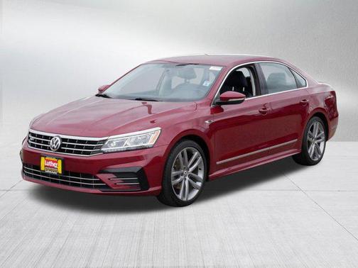 Fortana Red 2017 Volkswagen Passat 1.8T R-Line w/Comfort