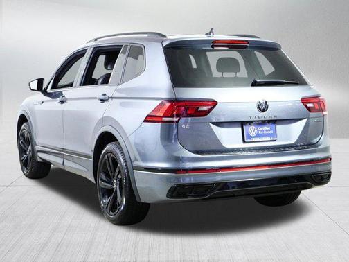 Platinum Gray Metallic 2024 Volkswagen Tiguan 2.0T SE R-Line Black 4MOTION