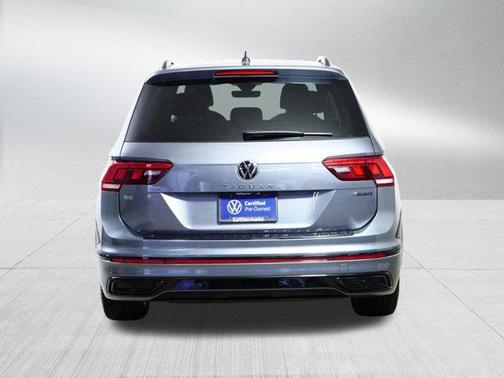 Platinum Gray Metallic 2024 Volkswagen Tiguan 2.0T SE R-Line Black 4MOTION