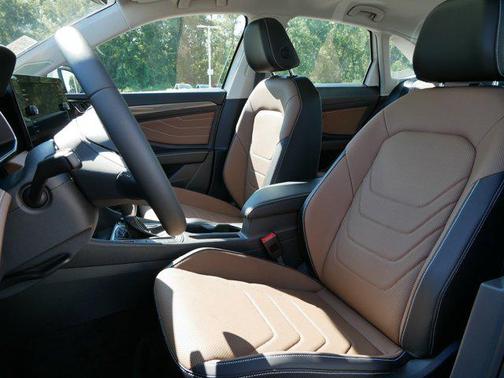 2025 Volkswagen Jetta 1.5T SEL