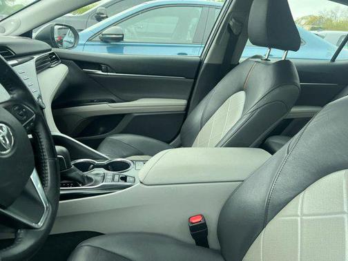 Predawn Gray Mica 2019 Toyota Camry XLE