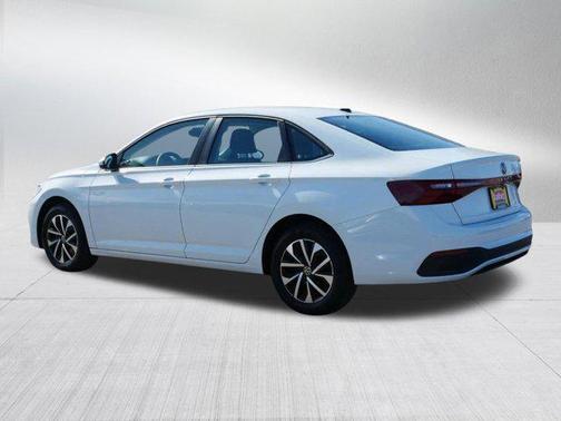 Pure White 2025 Volkswagen Jetta 1.5T S