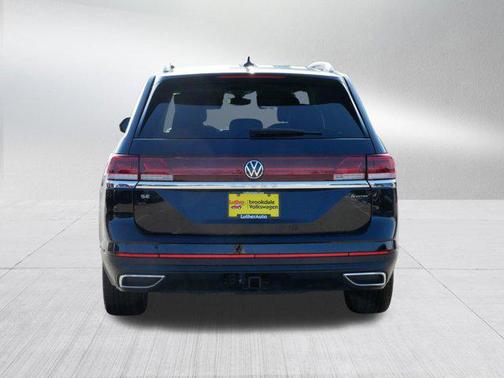 2025 Volkswagen Atlas 2.0T SE w/Technology 4MOTION