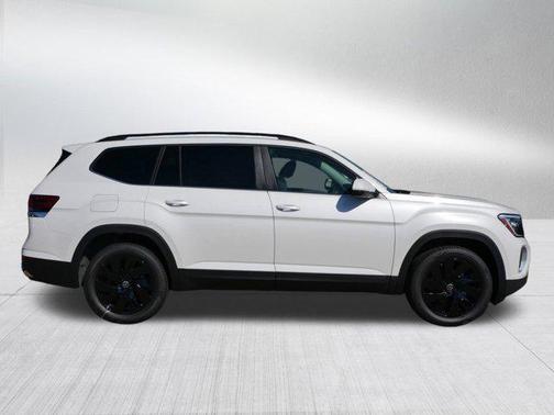 2026 Volkswagen Atlas 2.0T SE w/Technology 4MOTION
