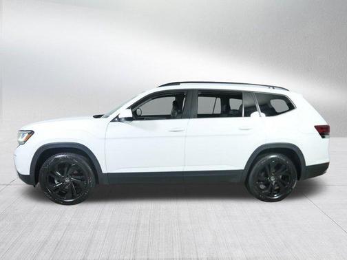 2022 Volkswagen Atlas 3.6L SE w/Technology