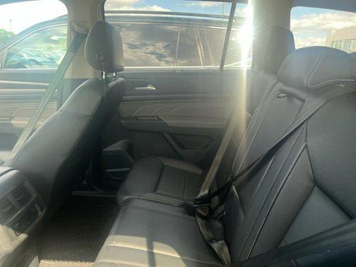 2022 Volkswagen Atlas 3.6L SE w/Technology
