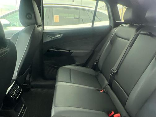 Silver Mist Metallic 2024 Volkswagen ID.4 AWD Pro S
