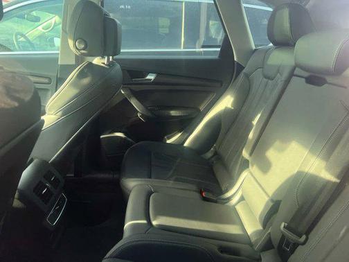 2024 Audi Q5 45 S line Premium Plus