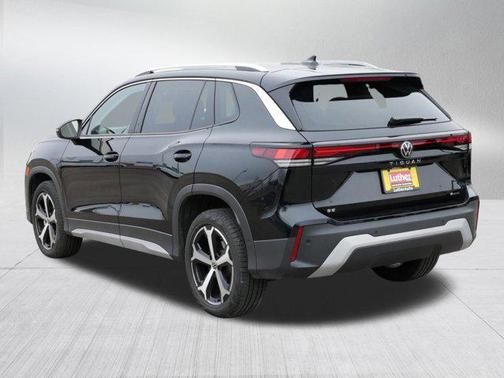 2025 Volkswagen Tiguan 2.0T SE 4MOTION