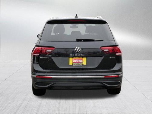 2023 Volkswagen Tiguan 2.0T SE 4MOTION