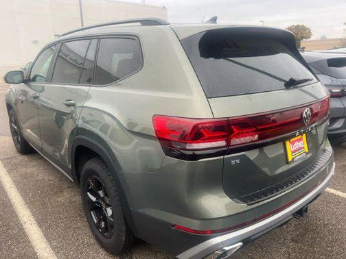 2025 Volkswagen Atlas 2.0T Peak Edition