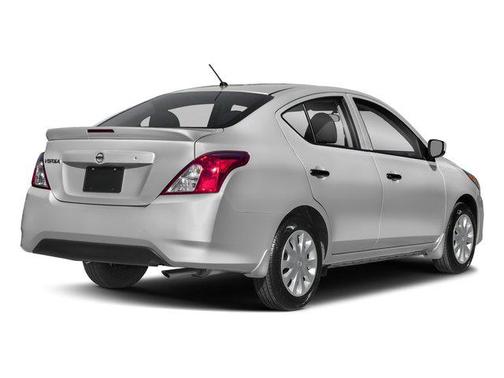 Gun Metallic 2018 Nissan Versa 1.6 SV