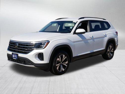 opal white pearl 2026 Volkswagen Atlas 2.0T SE