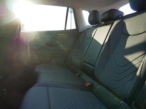 2025 Volkswagen Tiguan 2.0T SE 4MOTION