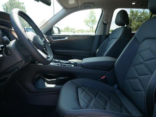 Pure Gray 2026 Volkswagen Atlas 2.0T SE w/Technology 4MOTION