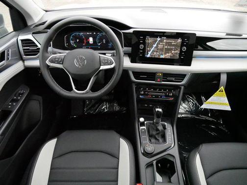 2025 Volkswagen Taos 1.5T SEL