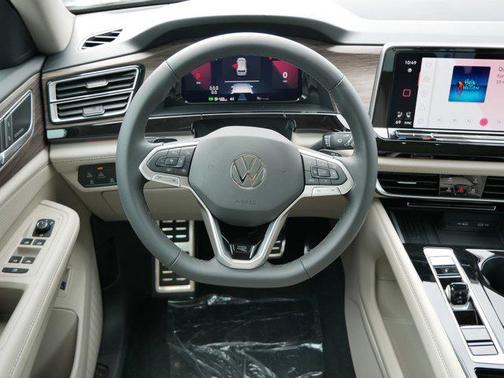 2025 Volkswagen Atlas 2.0T SEL Premium R-Line 4MOTION