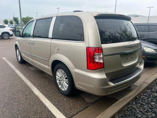 2013 Chrysler Town & Country Limited