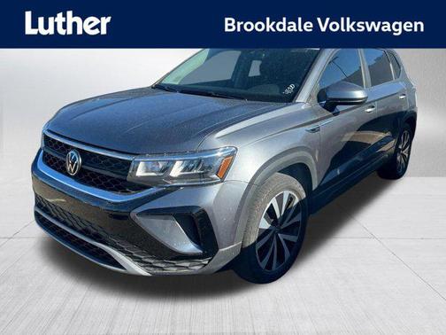 Platinum Gray Metallic 2023 Volkswagen Taos 1.5T SE