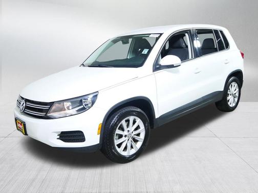 Pure White 2017 Volkswagen Tiguan Limited 2.0T