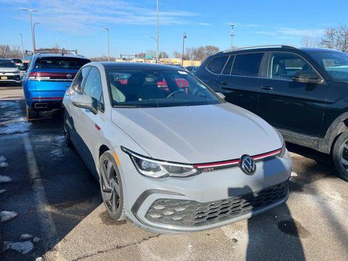 2023 Volkswagen Golf GTI 2.0T SE DSG