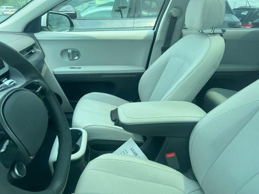 Atlas White 2024 Hyundai IONIQ 5 Limited