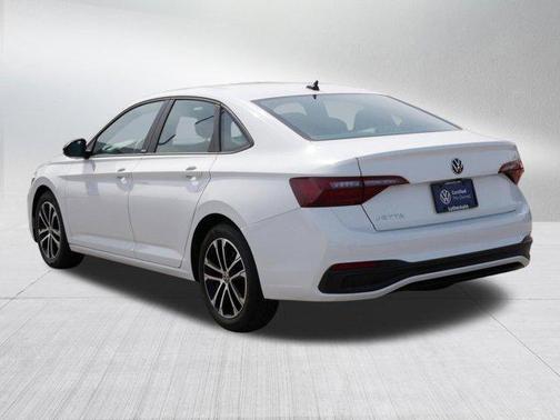 Pure White 2023 Volkswagen Jetta 1.5T Sport