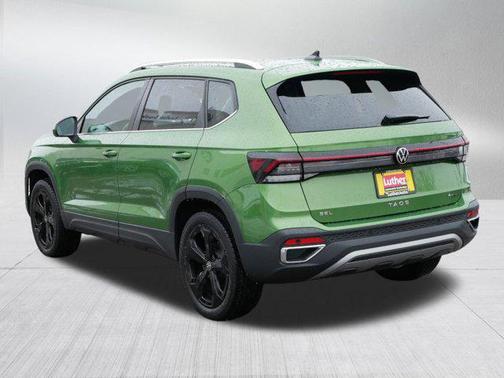 2025 Volkswagen Taos 1.5T SEL