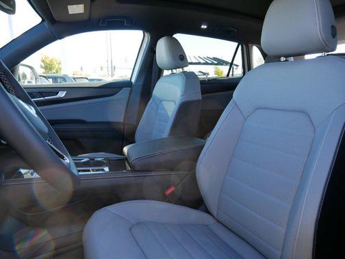 2026 Volkswagen Atlas Cross Sport 2.0T SEL