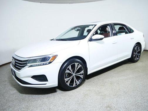 2022 Volkswagen Passat 2.0T SE