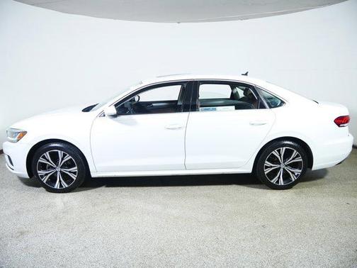 2022 Volkswagen Passat 2.0T SE