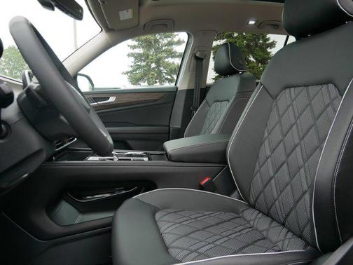 Silver Mist Metallic 2026 Volkswagen Atlas 2.0T SEL Premium R-Line 4MOTION