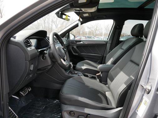 2024 Volkswagen Tiguan 2.0T SE R-Line Black 4MOTION
