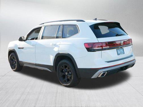 2024 Volkswagen Atlas 2.0T SE w/Technology 4MOTION