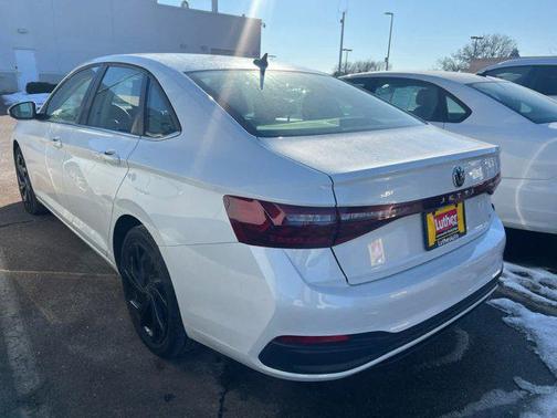 2025 Volkswagen Jetta 1.5T SE