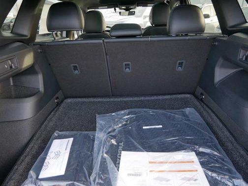 2026 Volkswagen Tiguan 2.0T SE R-Line Black 4MOTION