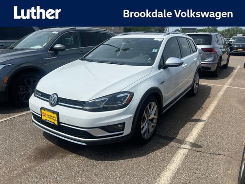 Pure White 2019 Volkswagen Golf Alltrack TSI SE