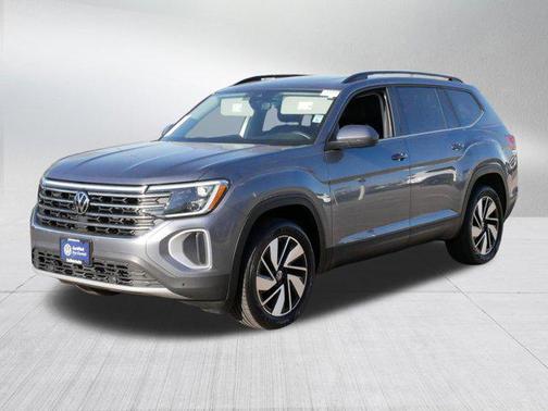 Platinum Gray Metallic 2024 Volkswagen Atlas 2.0T SE w/Technology 4MOTION